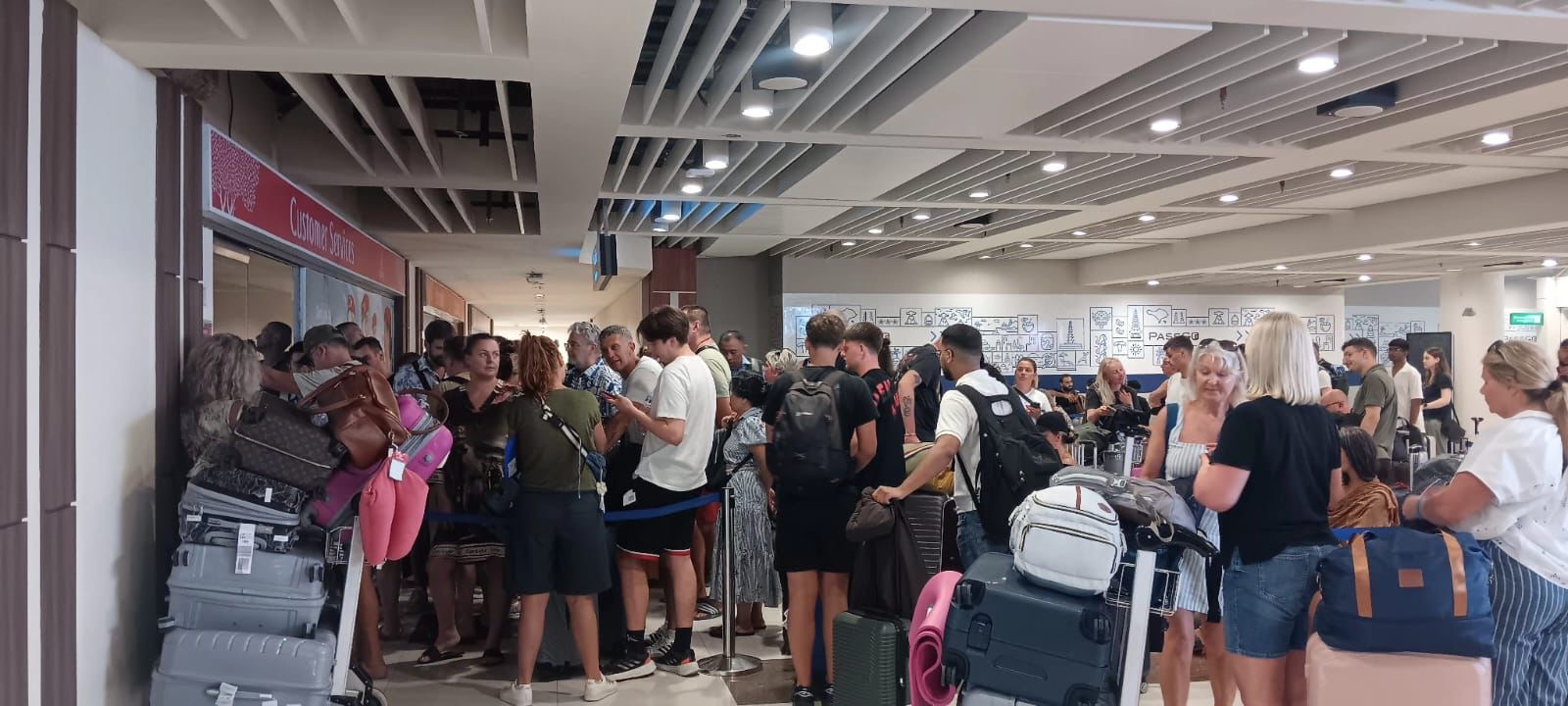 Dampak Konflik Timteng, 35 Penerbangan Internasional di Bandara Ngurah Rai Dibatalkan