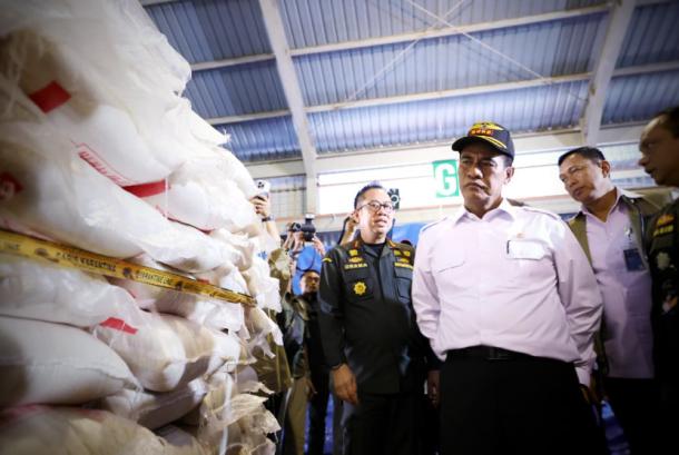 Amran Wanti-wanti Bahaya Beras Ilegal bagi Petani Indonesia
